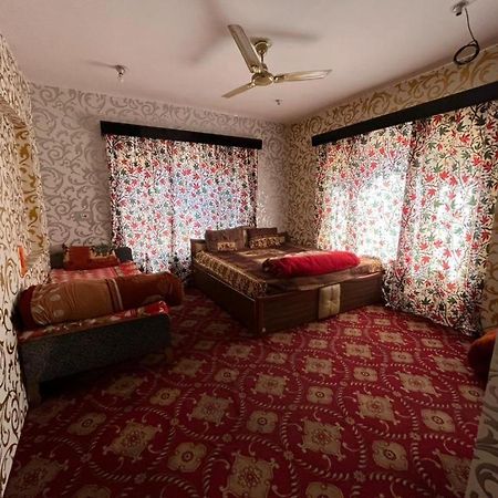 Hotel Kashmir Heaven Srinagar  Exterior photo