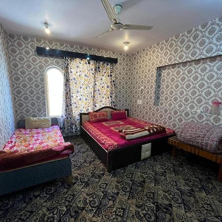 Hotel Kashmir Heaven Srinagar  Exterior photo