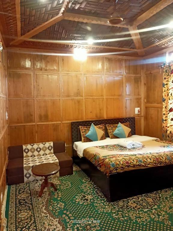 Hotel Kashmir Heaven Srinagar  Exterior photo